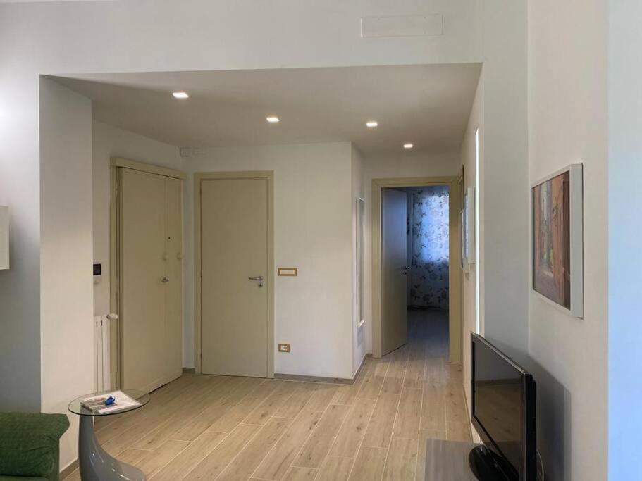 Casa Mare Apartment Ливорно Екстериор снимка